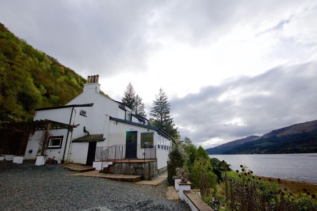 Rossmay House - 4 Bedroom Scottish Villa With Waterfront / Mountain Views Arrochar Eksteriør bilde