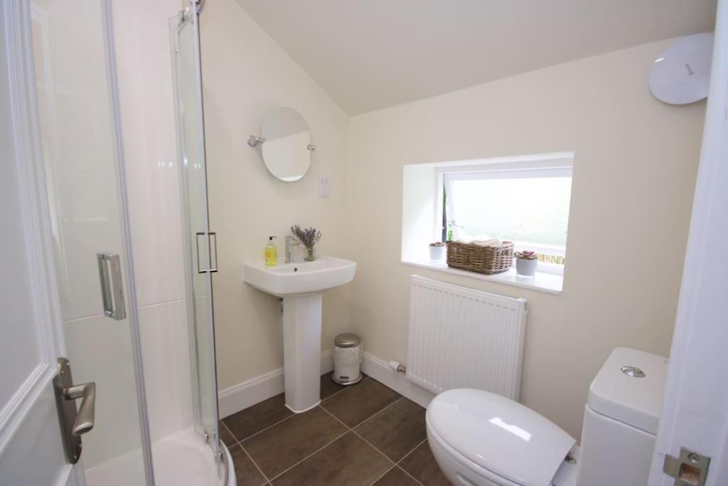 Rossmay House - 4 Bedroom Scottish Villa With Waterfront / Mountain Views Arrochar Eksteriør bilde